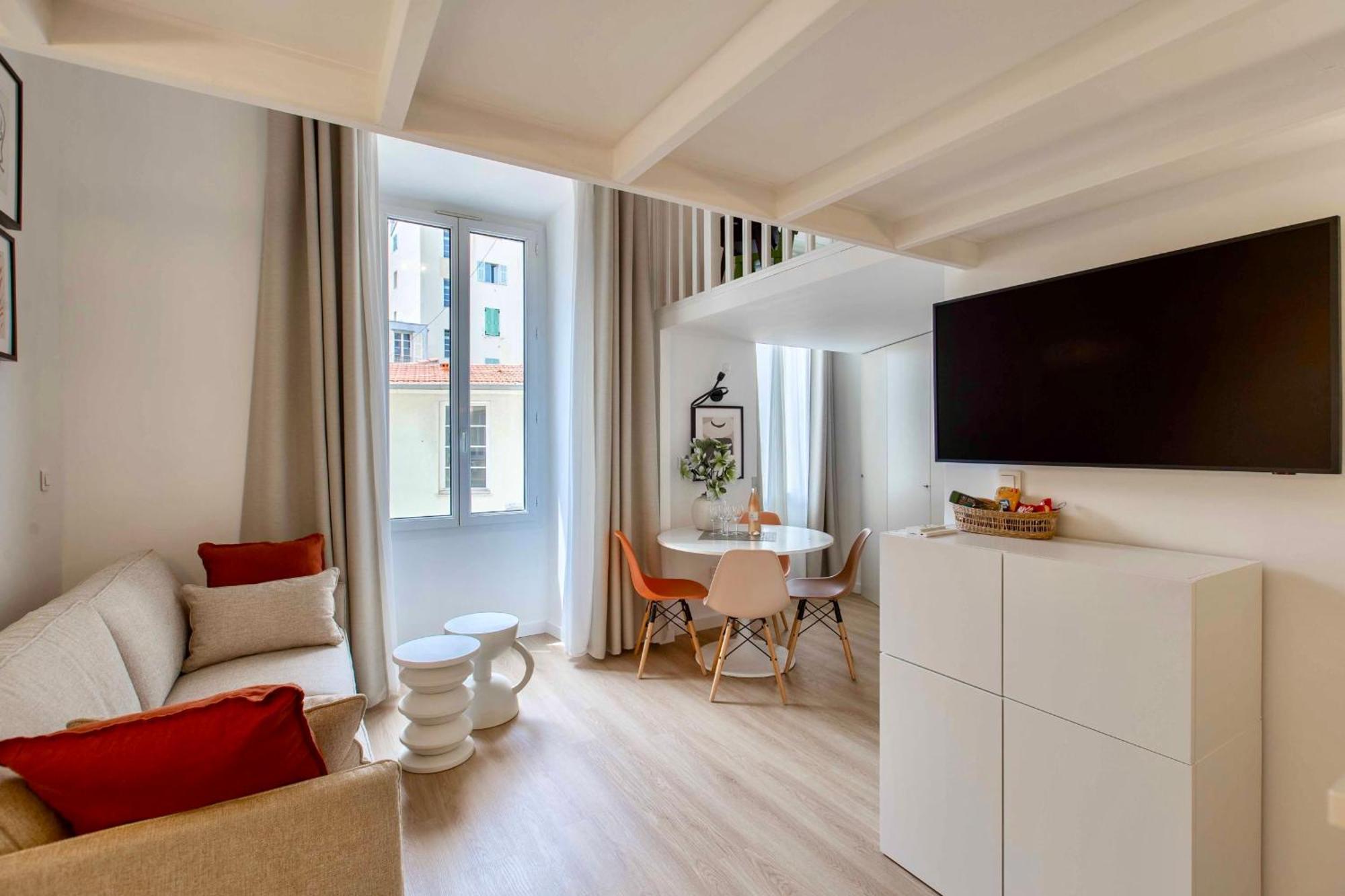 Suede Promenade Duplex Apartment At 1 Min From The Sea 2 Bathrooms 니스 외부 사진