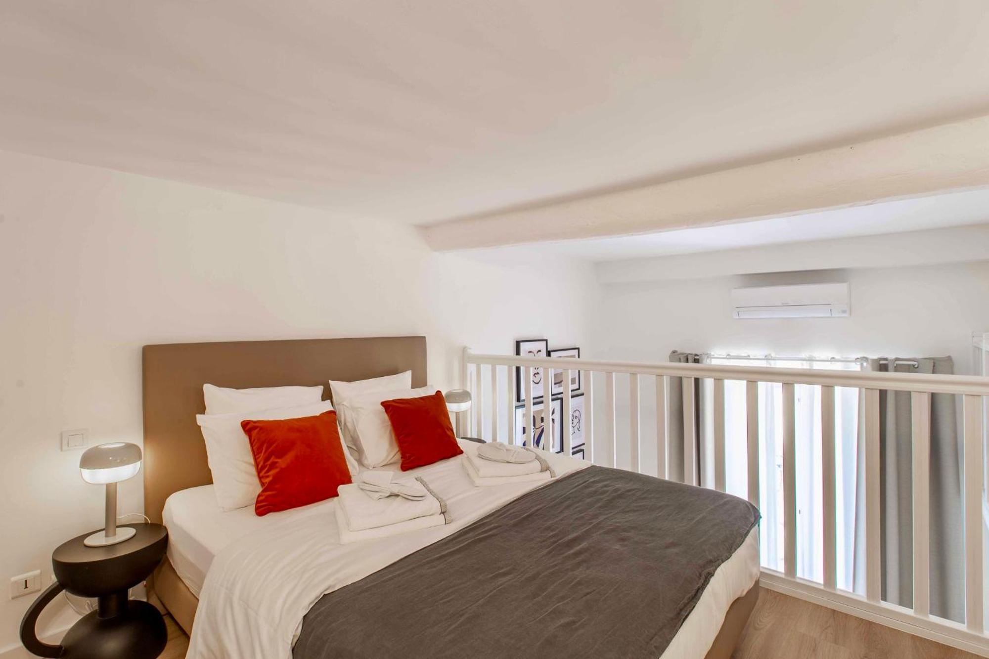 Suede Promenade Duplex Apartment At 1 Min From The Sea 2 Bathrooms 니스 외부 사진