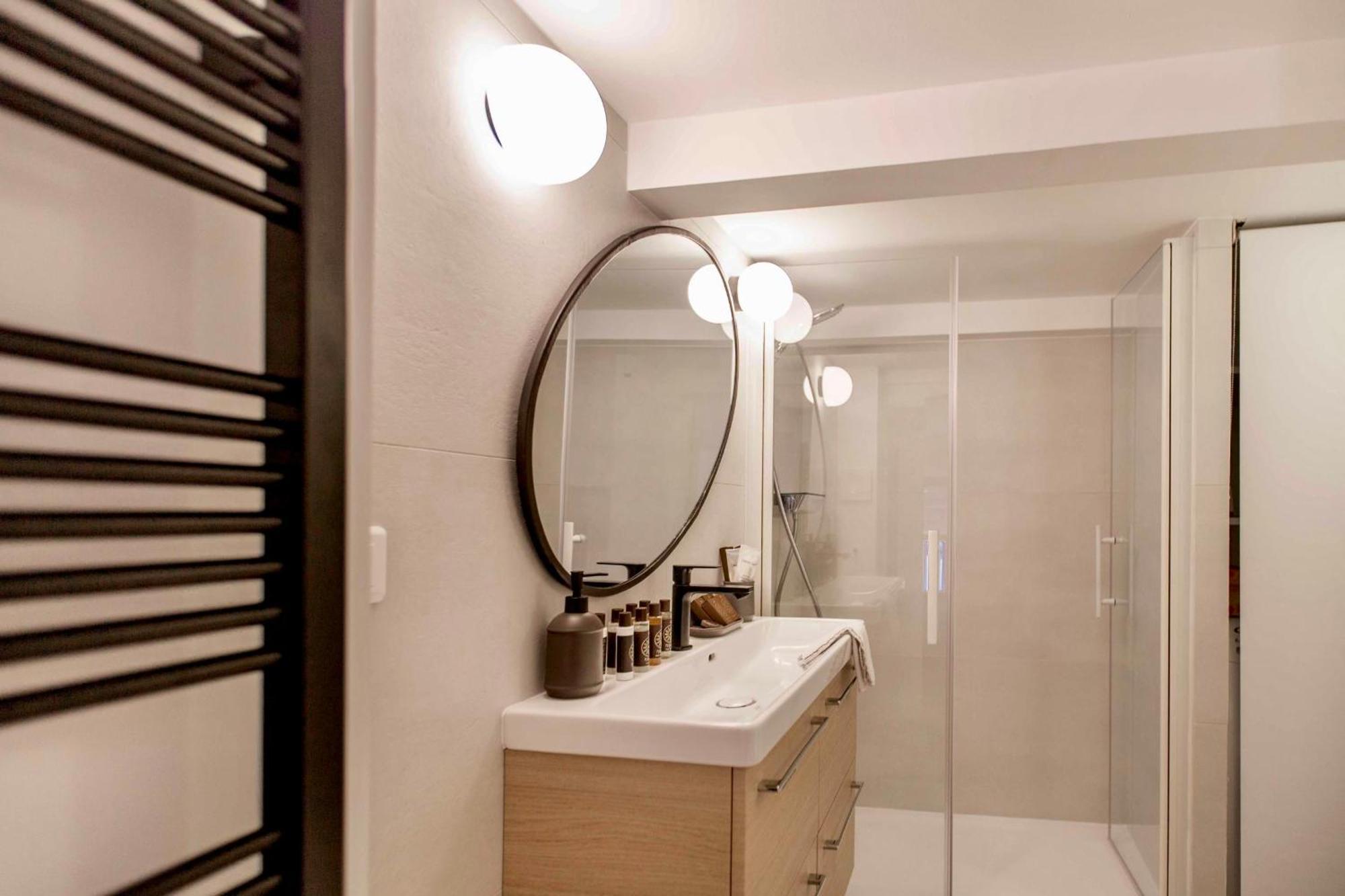 Suede Promenade Duplex Apartment At 1 Min From The Sea 2 Bathrooms 니스 외부 사진